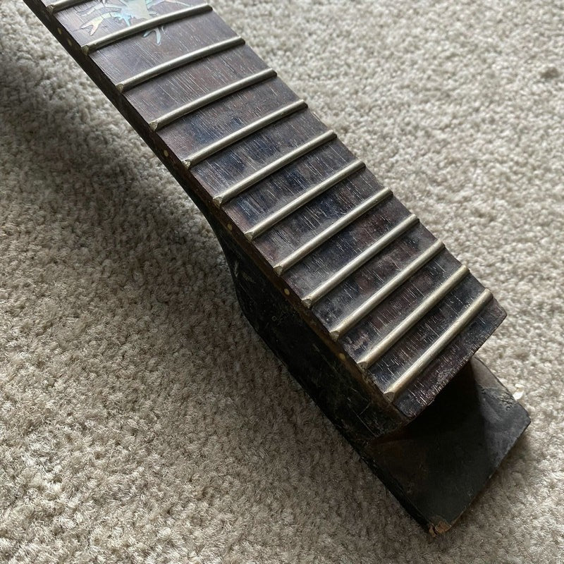 Maple Wood Guitar Neck, Rosewood Fingerboard 22 Frets, Scorpion Top St