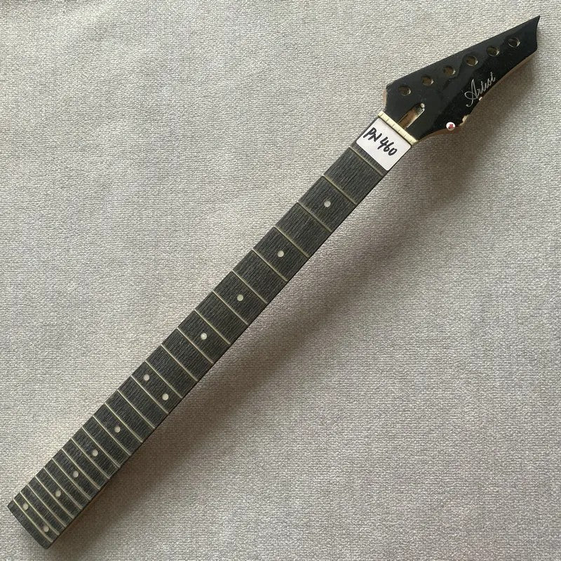 Black Electric Guitar Maple Wood Neck, Rosewood 24 Frets Fingerboard