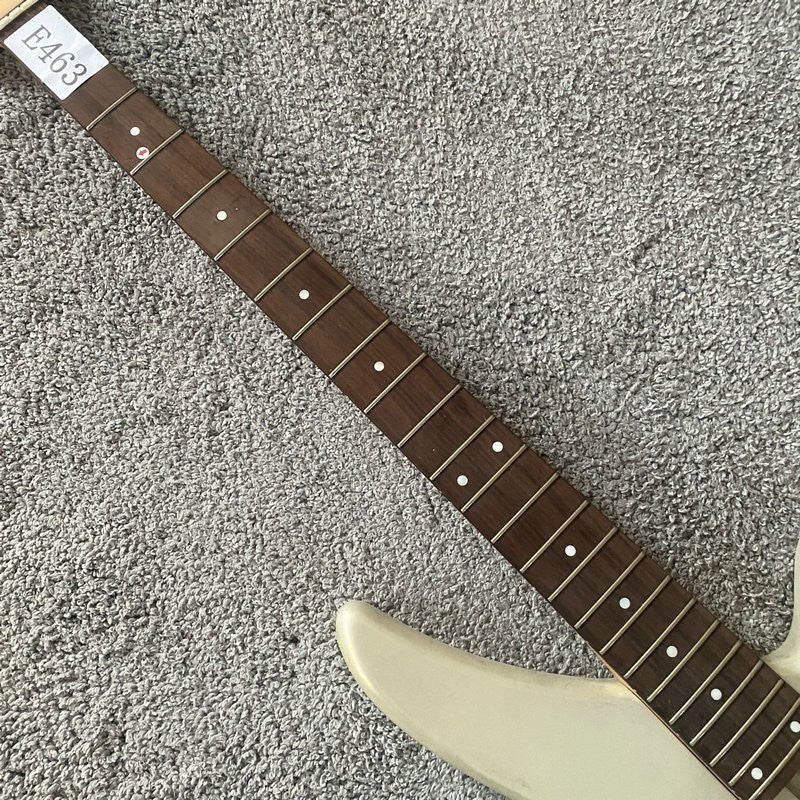 4 String Electric Bass Metallic Basswood Body, Maple Neck, Rosewood Fi