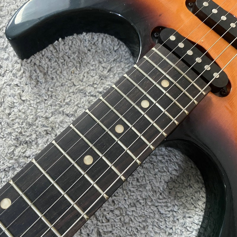 Sunburst HSS Electric Guitar, Basswood Body, Maple Neck, Rosewood Fing