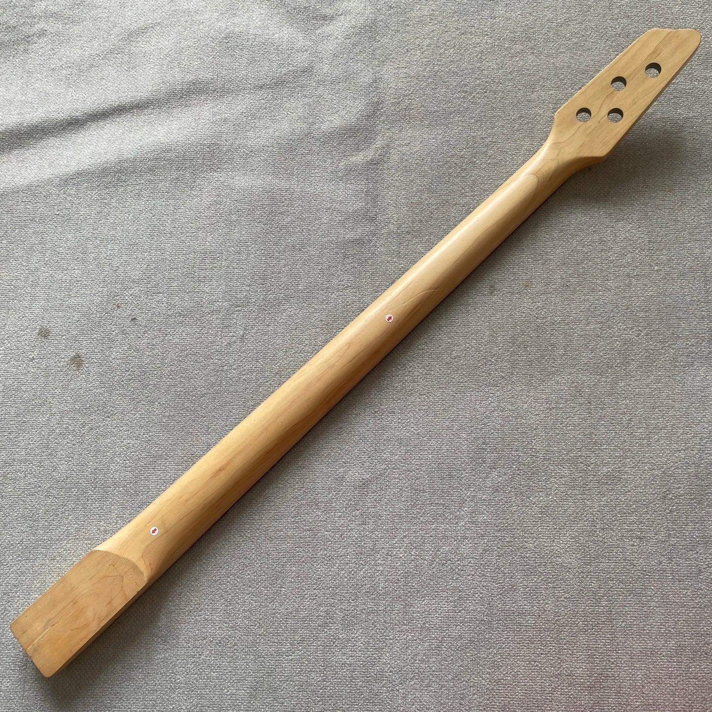 24 Frets Rosewood Fingerboard 4 String Bass Maple Neck