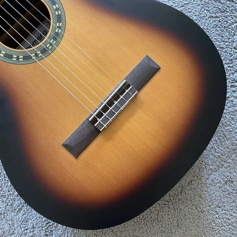 39Inch Sunburst Classical Guitar Spruce Mahogany Body, Rosewood Finger