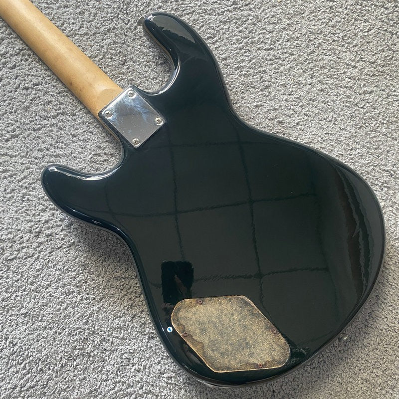 Custom Guitar in Black, Basswood Body, Maple Neck, 22 Frets Rosewood F