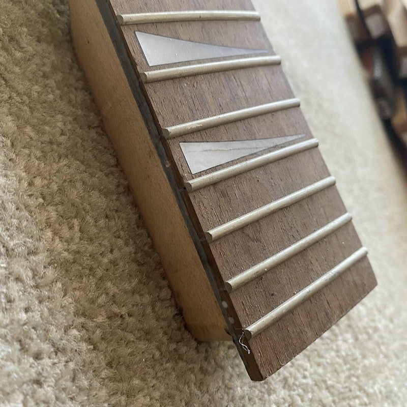 Jackson 4 String Bass Maple Wood Neck, Rosewood Fretboard