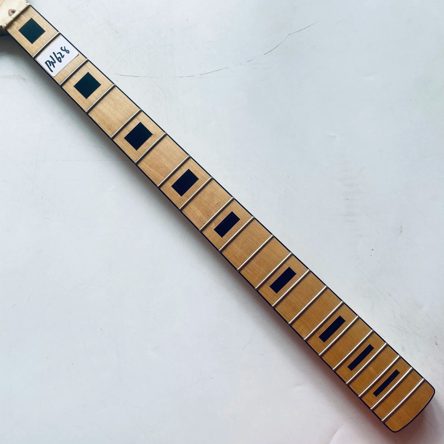 Keiper 4 String Bass Maple Neck, Rosewood 20 Frets Fingerboard