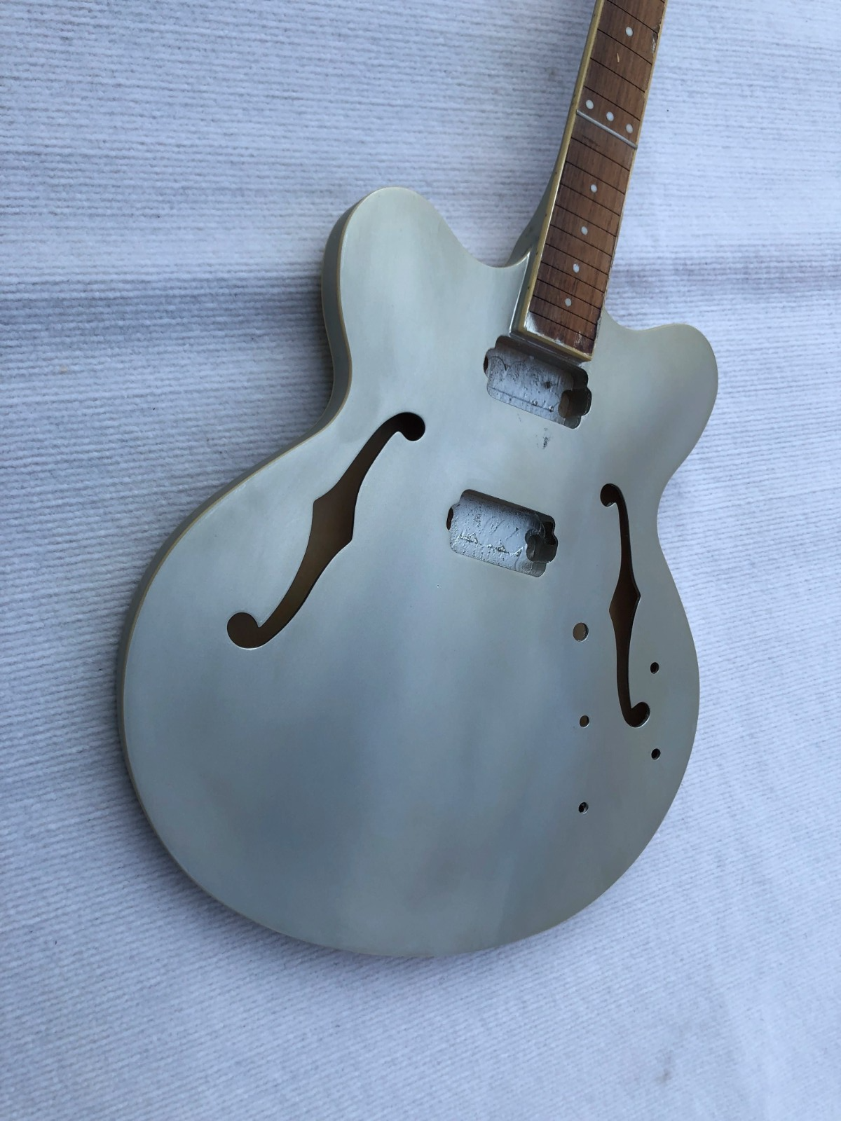 Metallic Silver Semi Hollow Jazz Guitar Body with Neck, Rosewood Fretb
