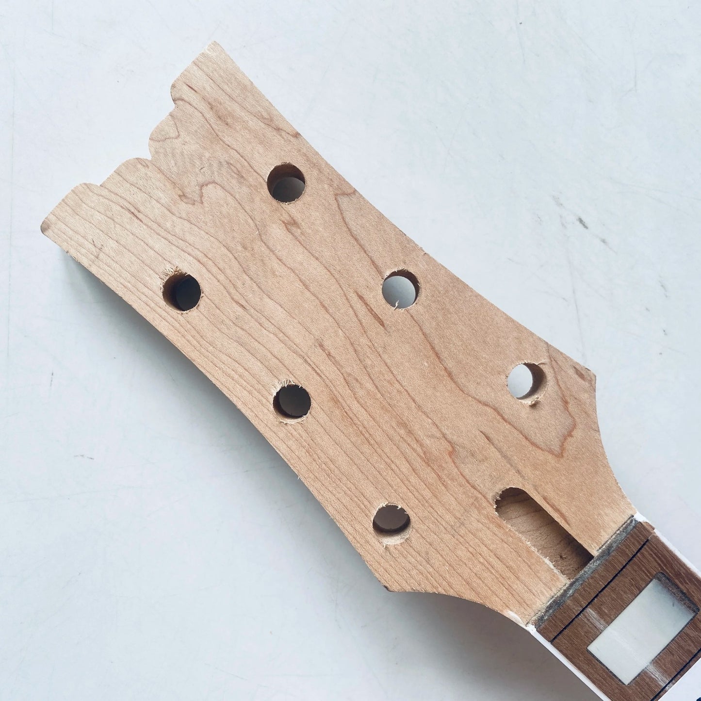 Maple Wood Guitar Neck, 22 Frets Rosewood Fingerboard Fretboard