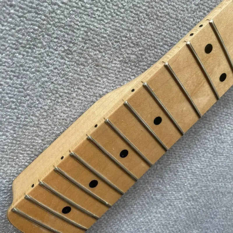 Electric Guitar Maple Wood Neck, Maple Fingerboard 22 Frets, Silver Tu