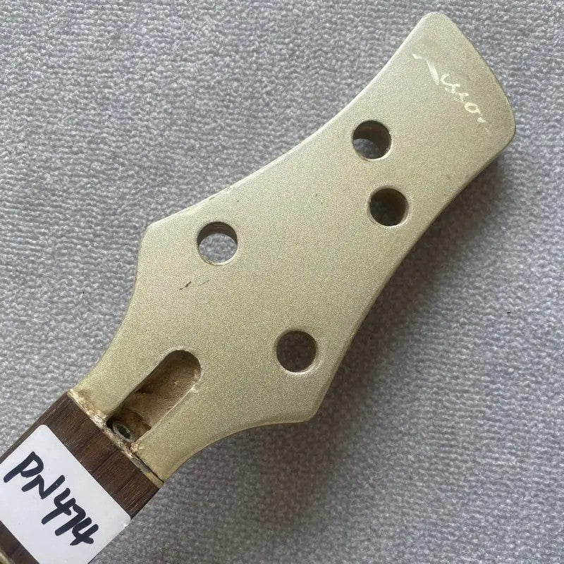 Metallic Silver 4 String Bass Maple Wood Neck, 24 Frets Rosewood Finge