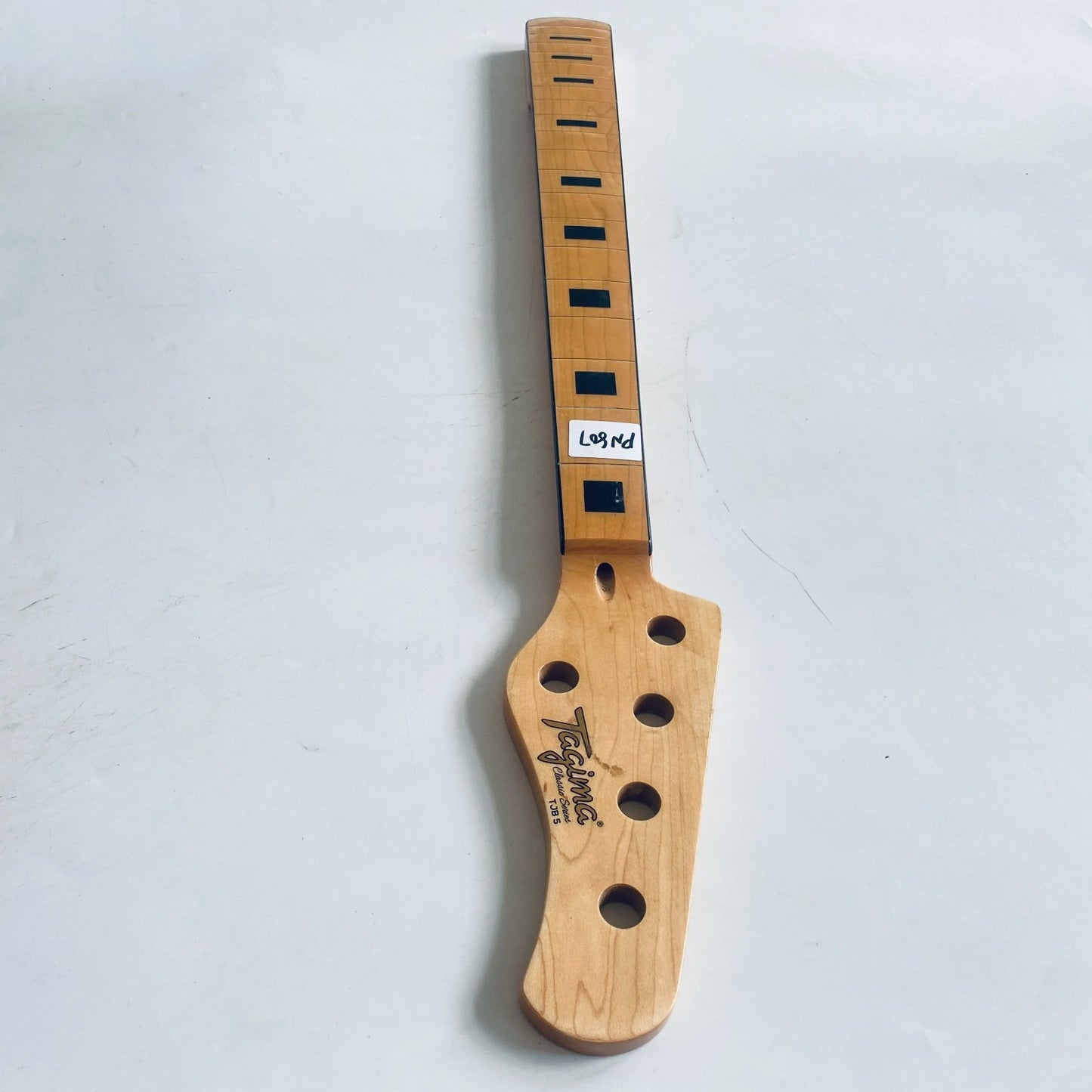 Tagima 5 String Bass Maple Wood Neck, 20 Frets Fingerboard Fretboard
