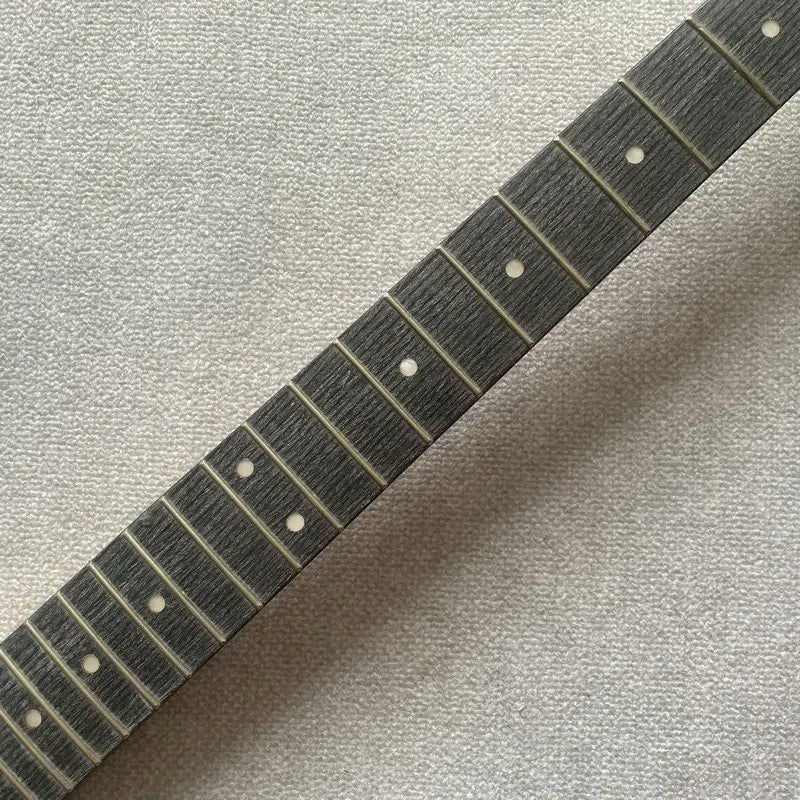 Black Electric Guitar Maple Wood Neck, Rosewood 24 Frets Fingerboard