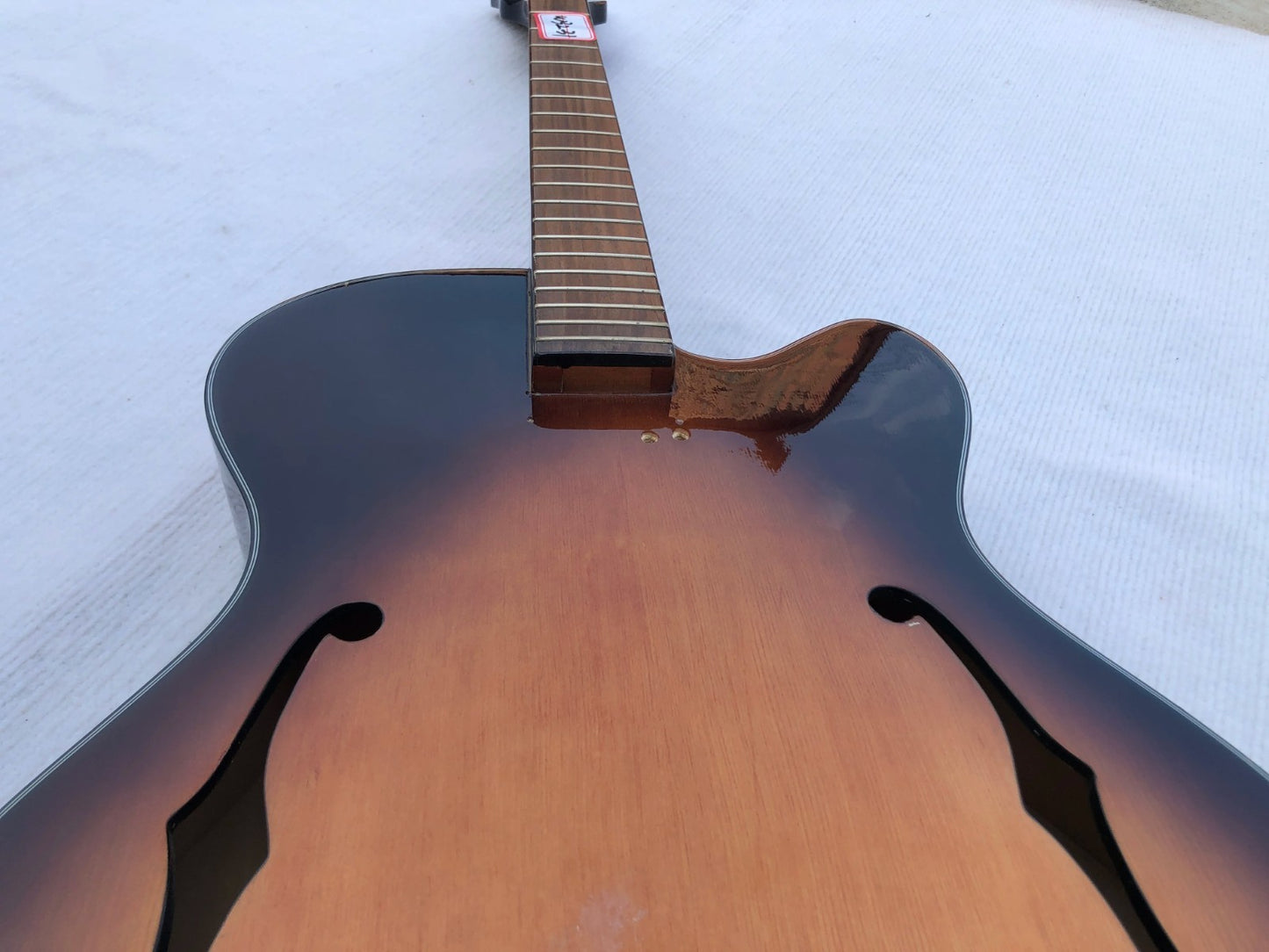 Washburn Sunburst Hollow Body Jazz Guitar with Maple Neck, Rosewood Fi