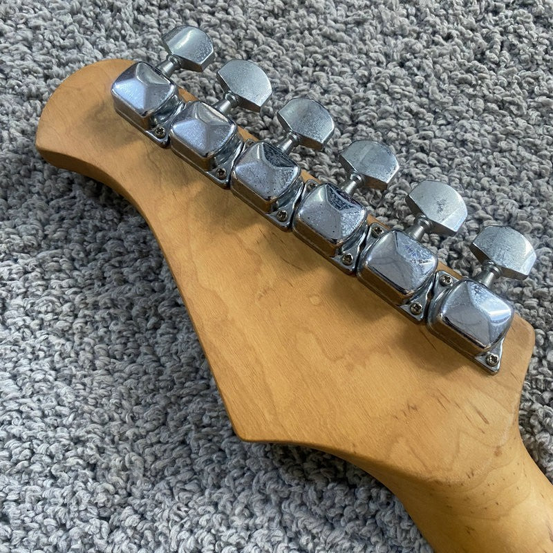 Glossy Black Electric Guitar, Solid Basswood Body, Maple Neck and Fing