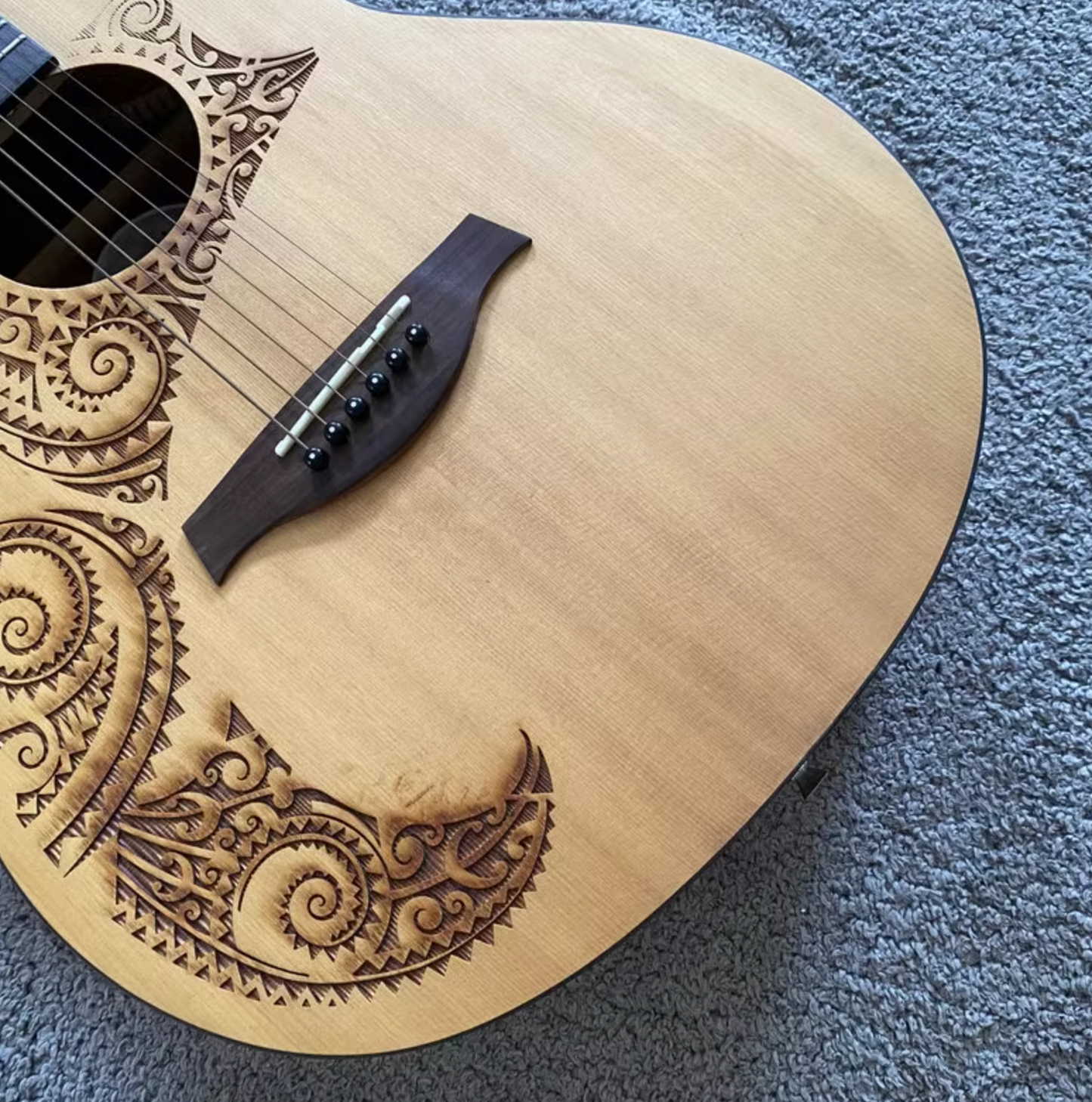 Luna Engraved Top 40 Inch Acoustic Guitar, Spruce Mahogany Body, Rosew