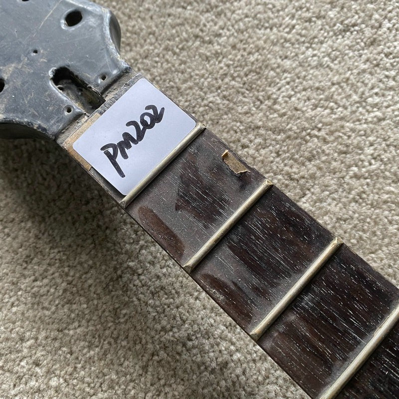 Maple Wood Guitar Neck, Rosewood Fingerboard 22 Frets, Scorpion Top St