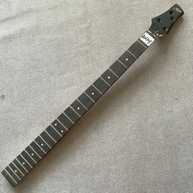 Black 22 Frets Rosewood Fingerboard 4 String Bass Maple Neck
