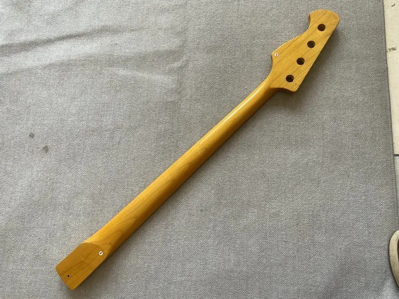 Maple Wood 4 String Bass Neck, 20 Frets Rosewood Fingerboard Fit Jazz