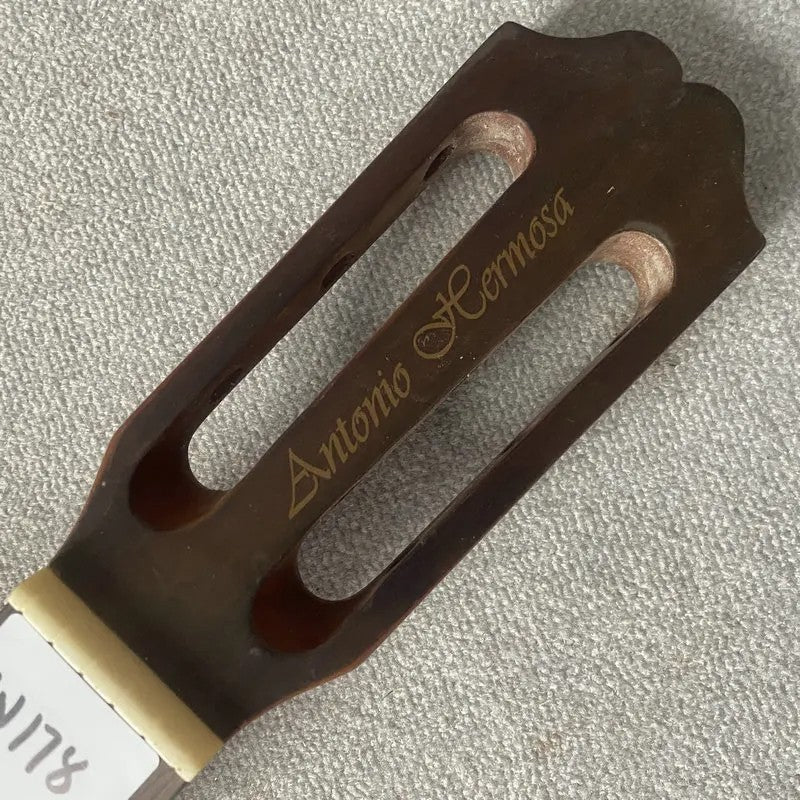 Classical Electric Guitar Okoume Wood Neck, 22 Frets Rosewood Fingerbo