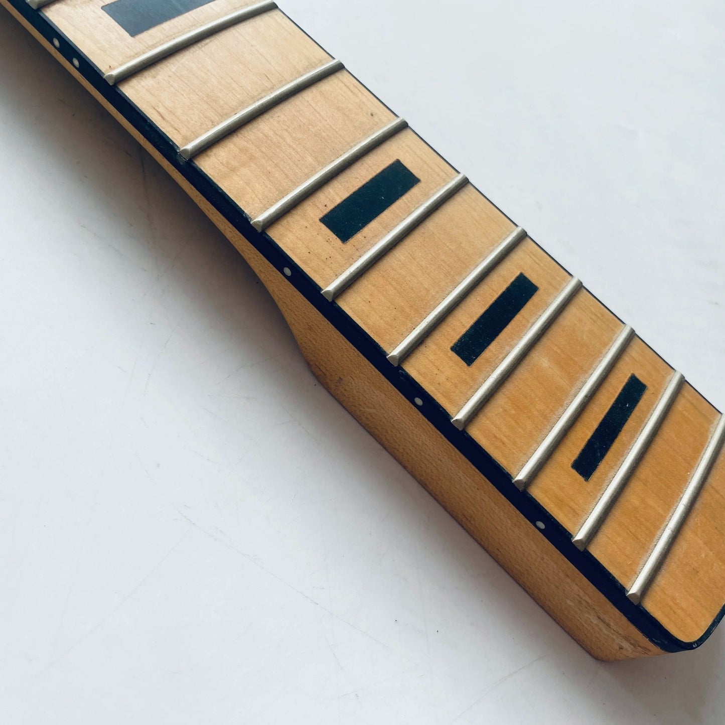 Keiper 4 String Bass Maple Neck, Rosewood 20 Frets Fingerboard