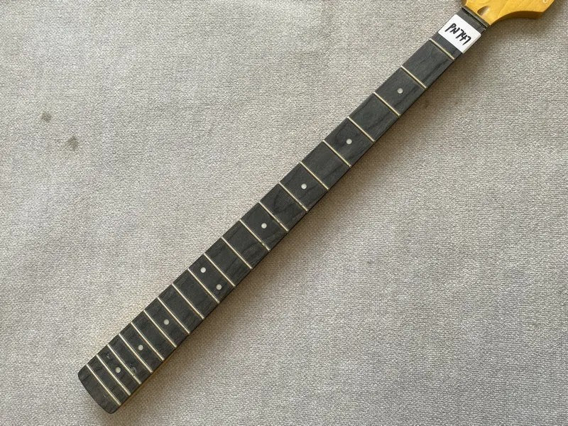 Maple Wood 4 String Bass Neck, 20 Frets Rosewood Fingerboard Fit Jazz