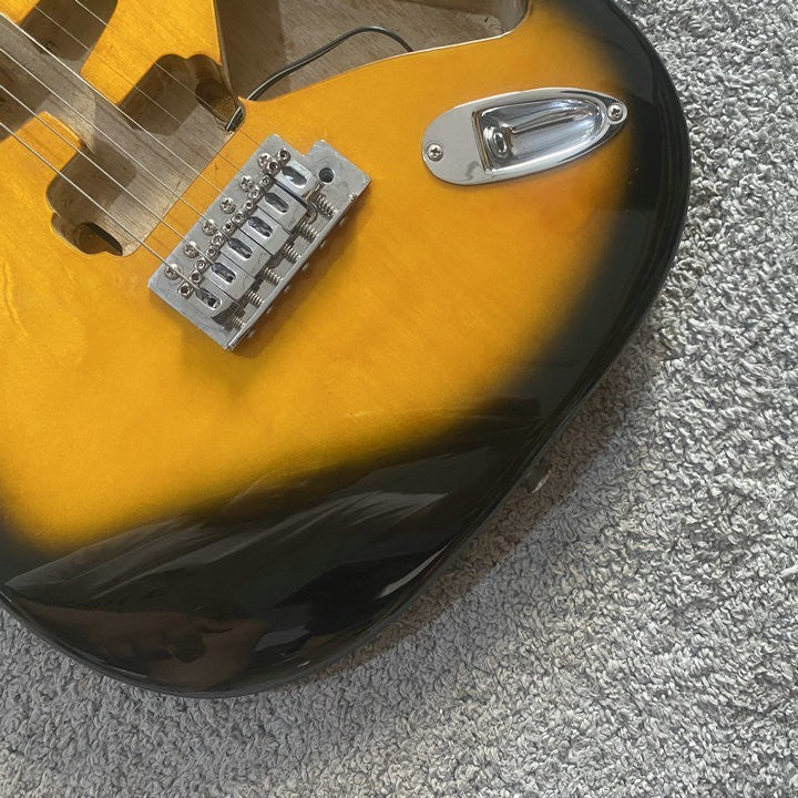 HSS Sunburst Basswood Guitar Body with Maple Wood Neck, Rosewood Fretb