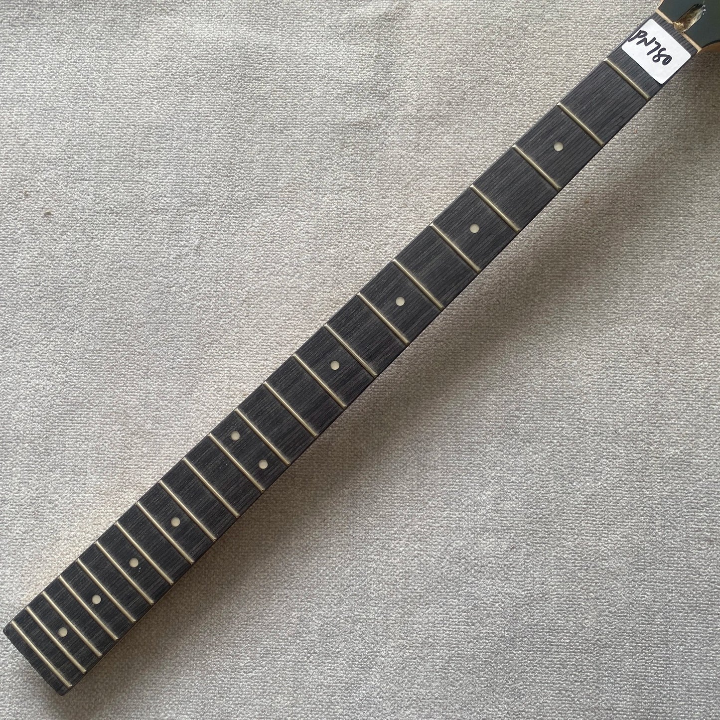 Black 4 String Electric Bass Maple Neck, Rosewood Fingerboard 22 Frets
