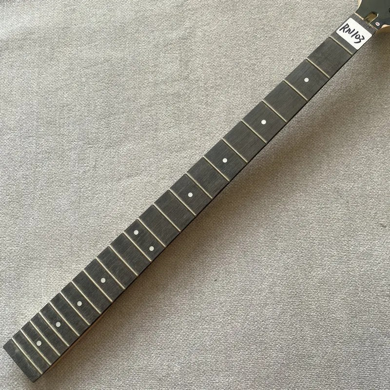 Black 22 Frets Rosewood Fingerboard 4 String Bass Maple Neck
