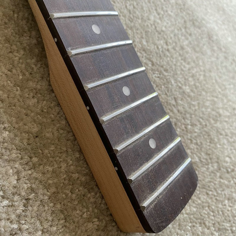 Peavey 4 String Bass Maple Wood Neck, Rosewood Fingerboard, Defected T
