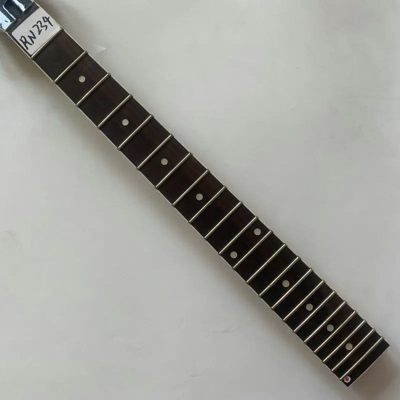 Jackson Guitar Maple Neck, Rosewood Fingerboard 22 Frets Fingerboard