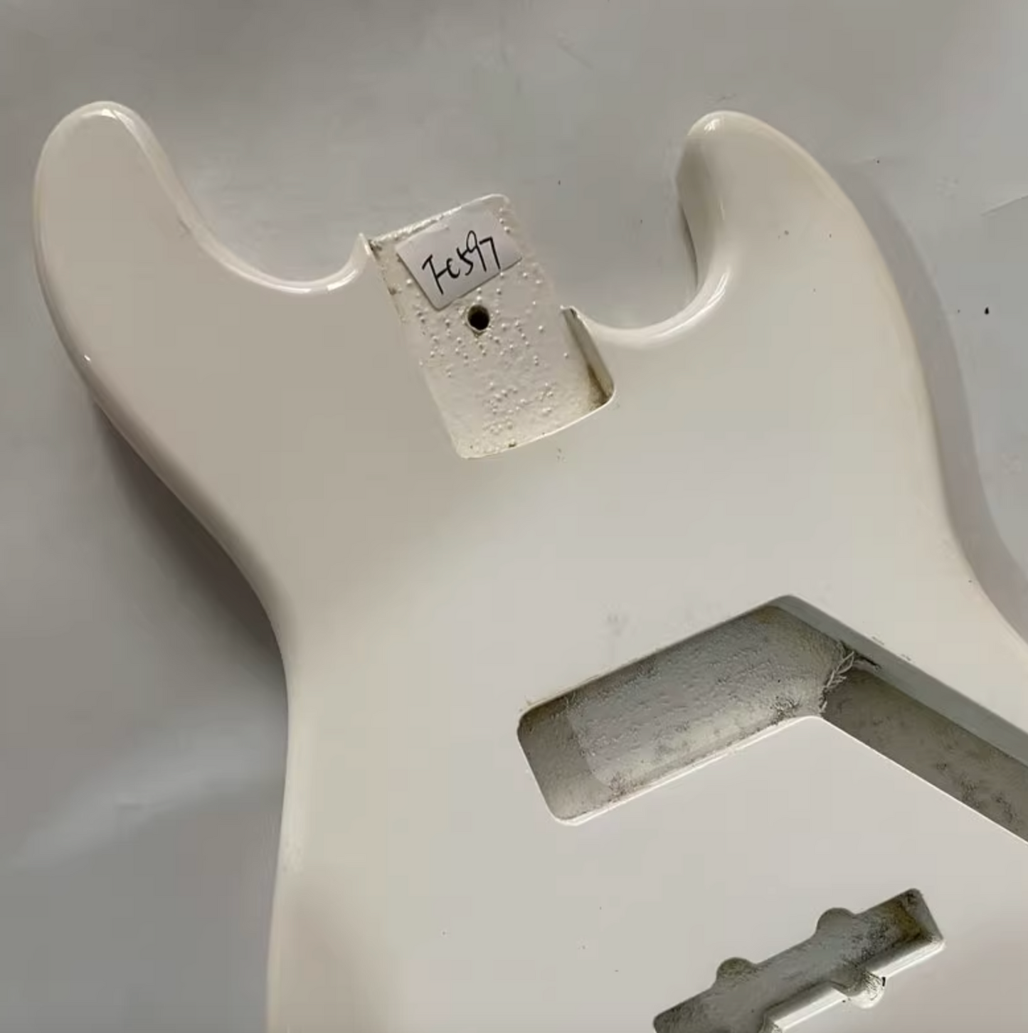 White Basswood 4 String Bass Guitar Body Fit Jazz Bass