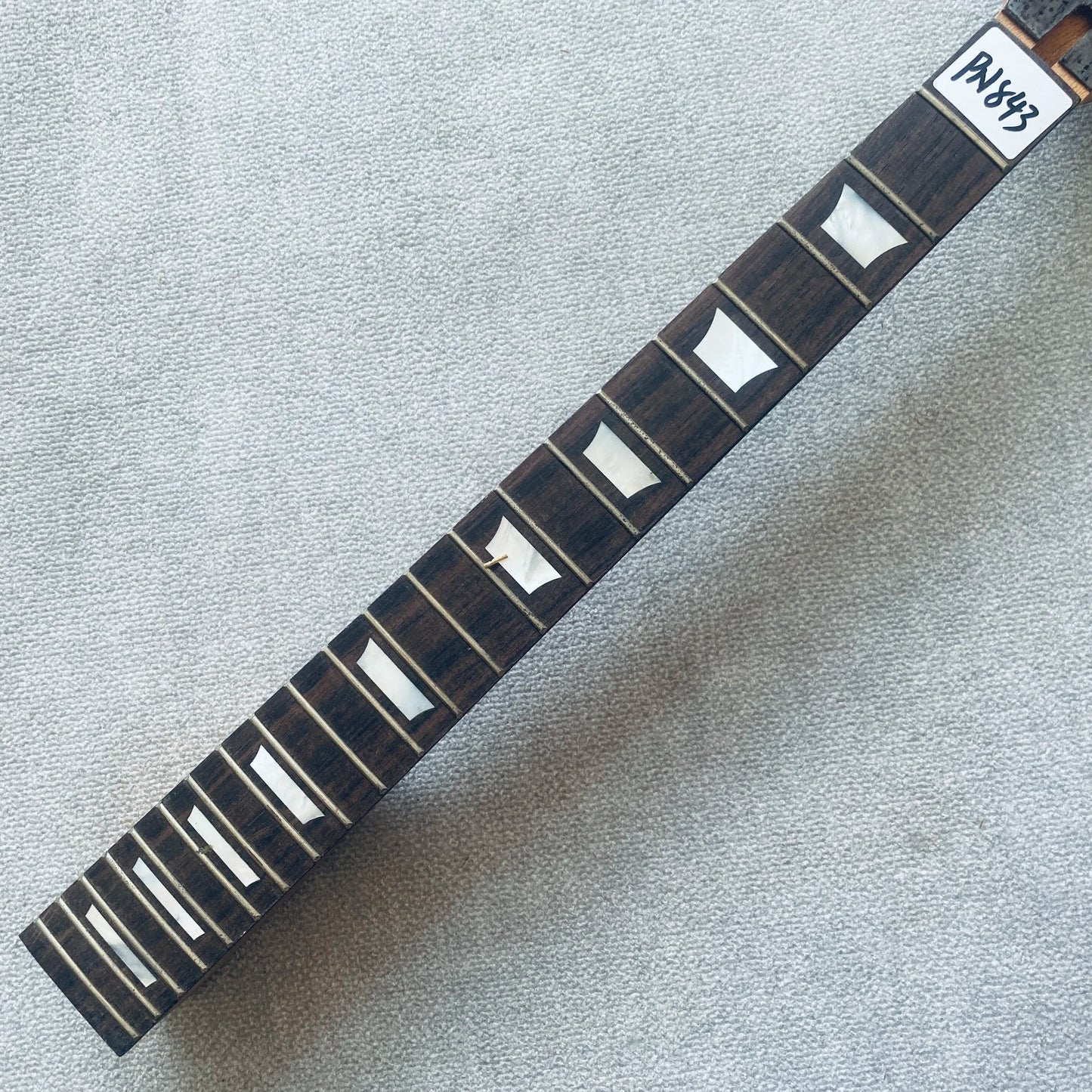 Okoume Wood Guitar Neck, Rosewood Fingerboard 22 Frets Fingerboard Fre