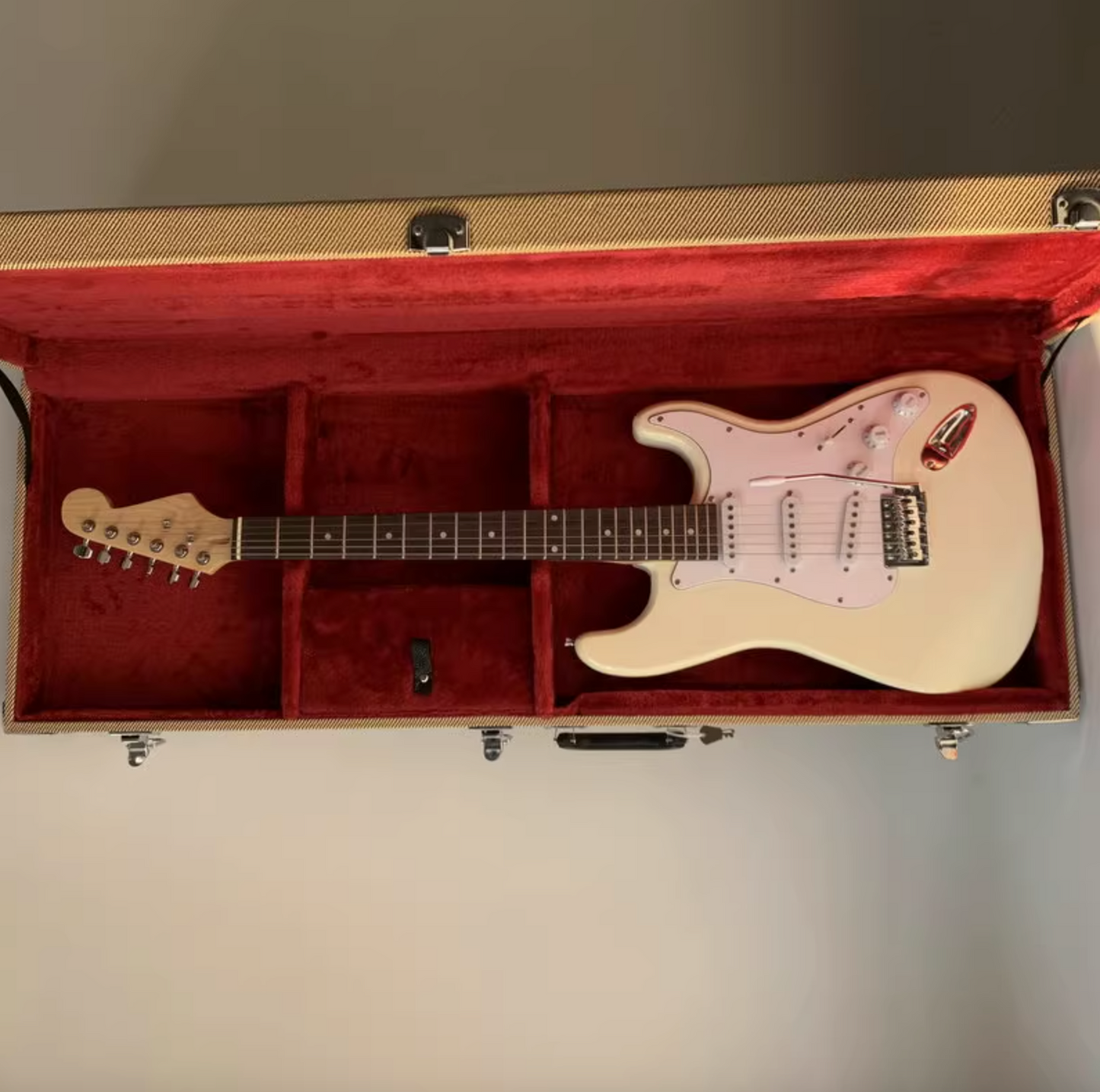 Retro Electric Guitar Hardcase Fit Stratocaster Telecaster