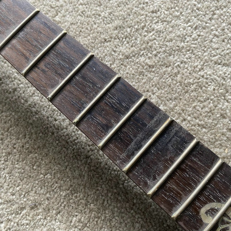 Maple Wood Guitar Neck, Rosewood Fingerboard 22 Frets, Scorpion Top St