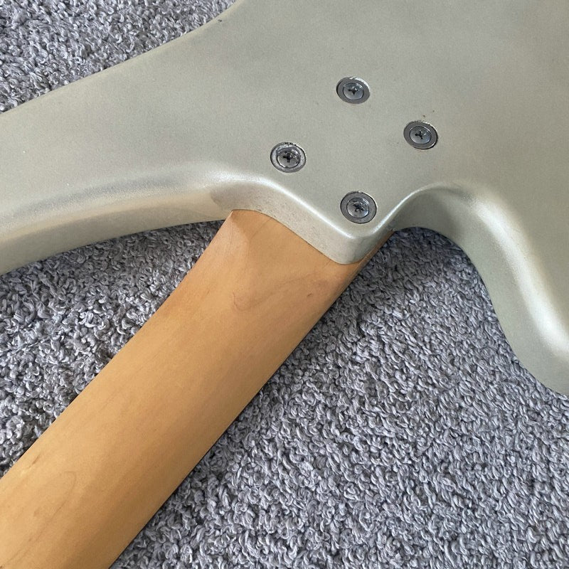4 String Electric Bass Metallic Basswood Body, Maple Neck, Rosewood Fi