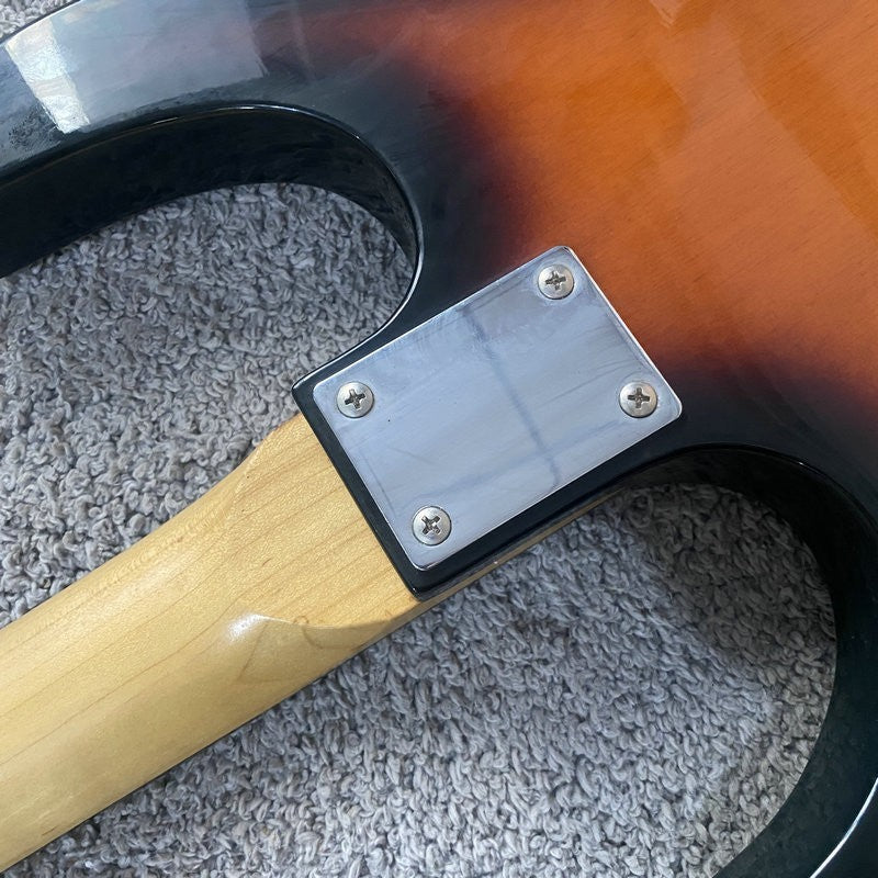 Sunburst HSS Electric Guitar, Basswood Body, Maple Neck, Rosewood Fing
