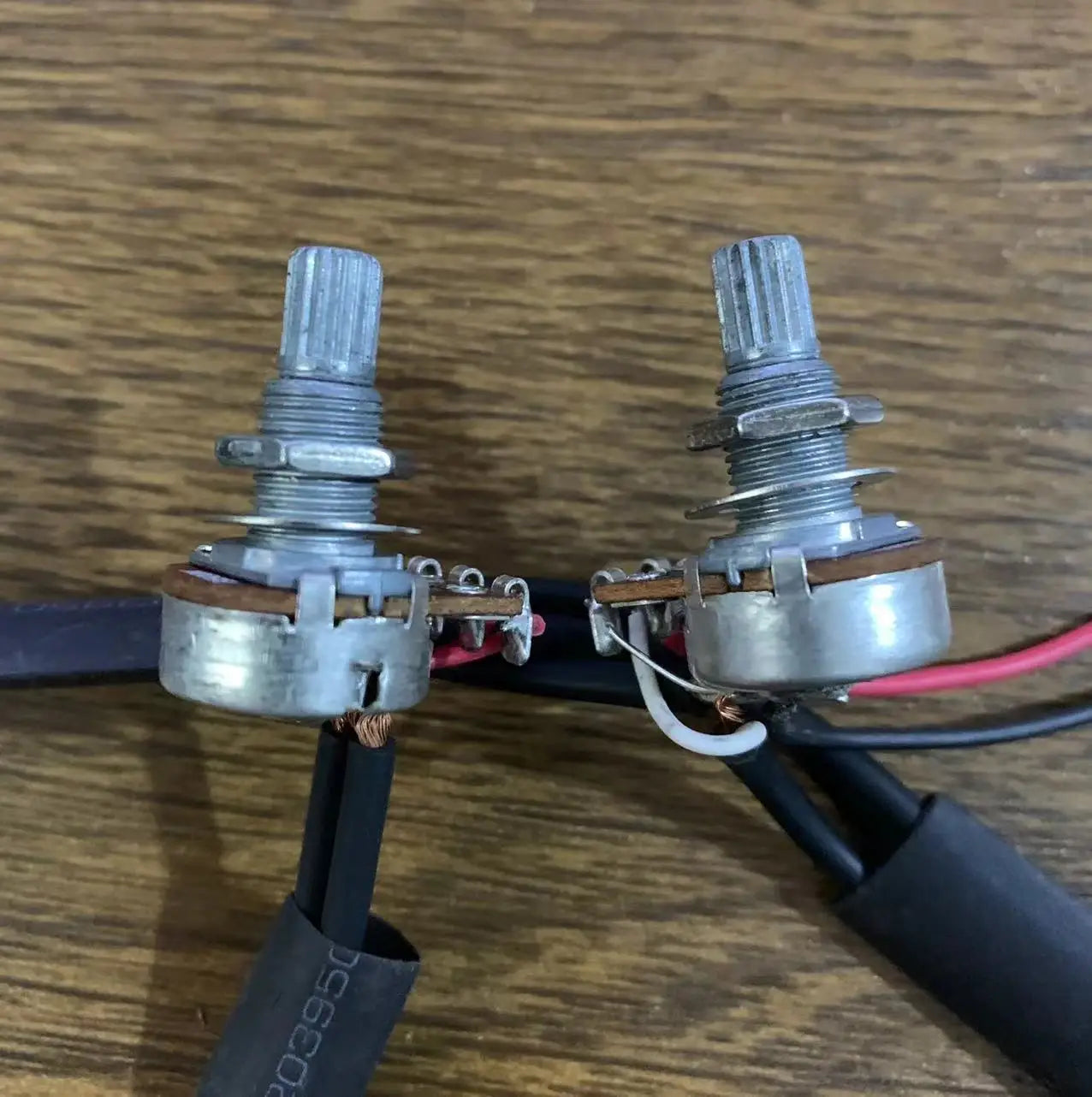 1 Set of Pre-Wired Wiring Control System (3 Ways Switch,Small 3 ways switch,jack output+Pots) For IBZ Electric Jazz Guitar