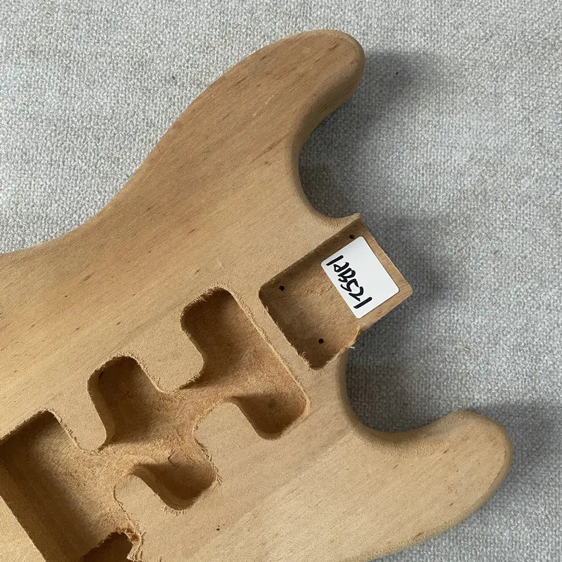 HSS Basswood Guitar Double Cutaway Body For Fender Stratocaster
