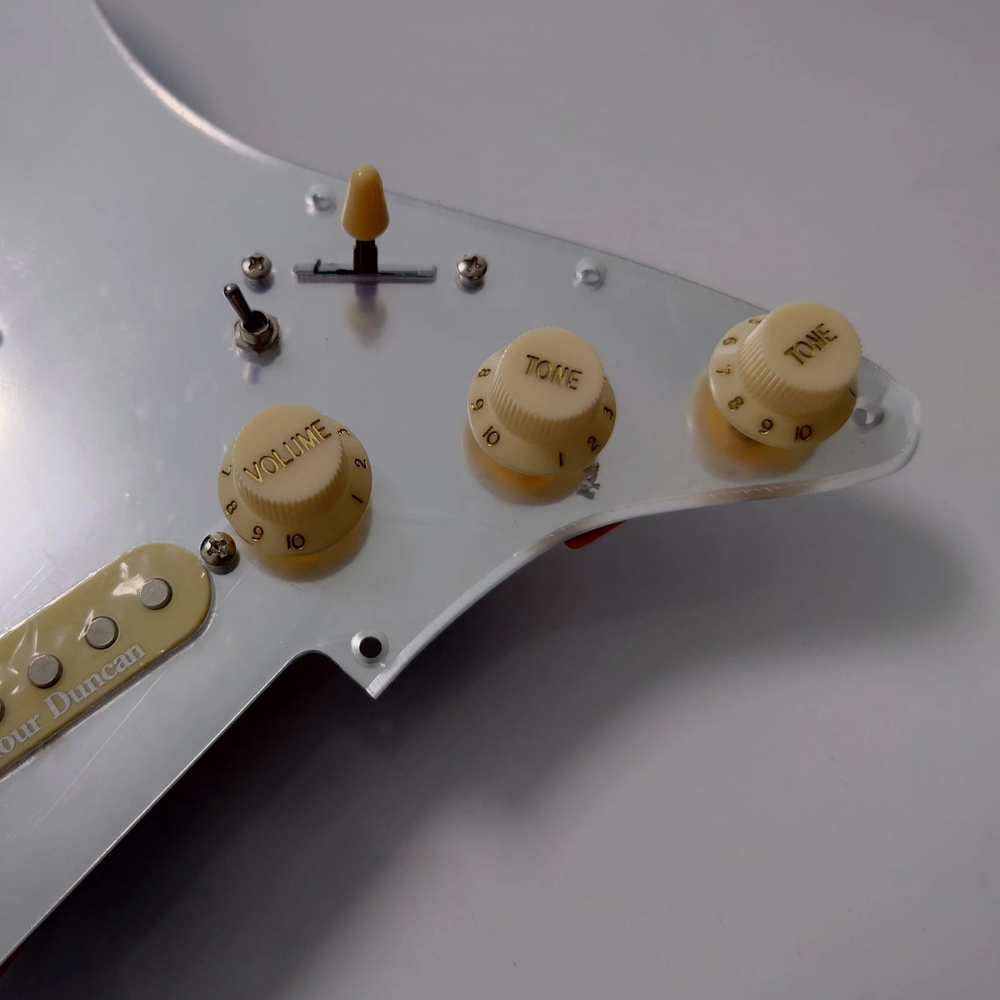 SSS Prewired Loaded ST Guitar Pickguard SD Pickups Copper Shaft Pots Multi Switch For Stratocaster Strat