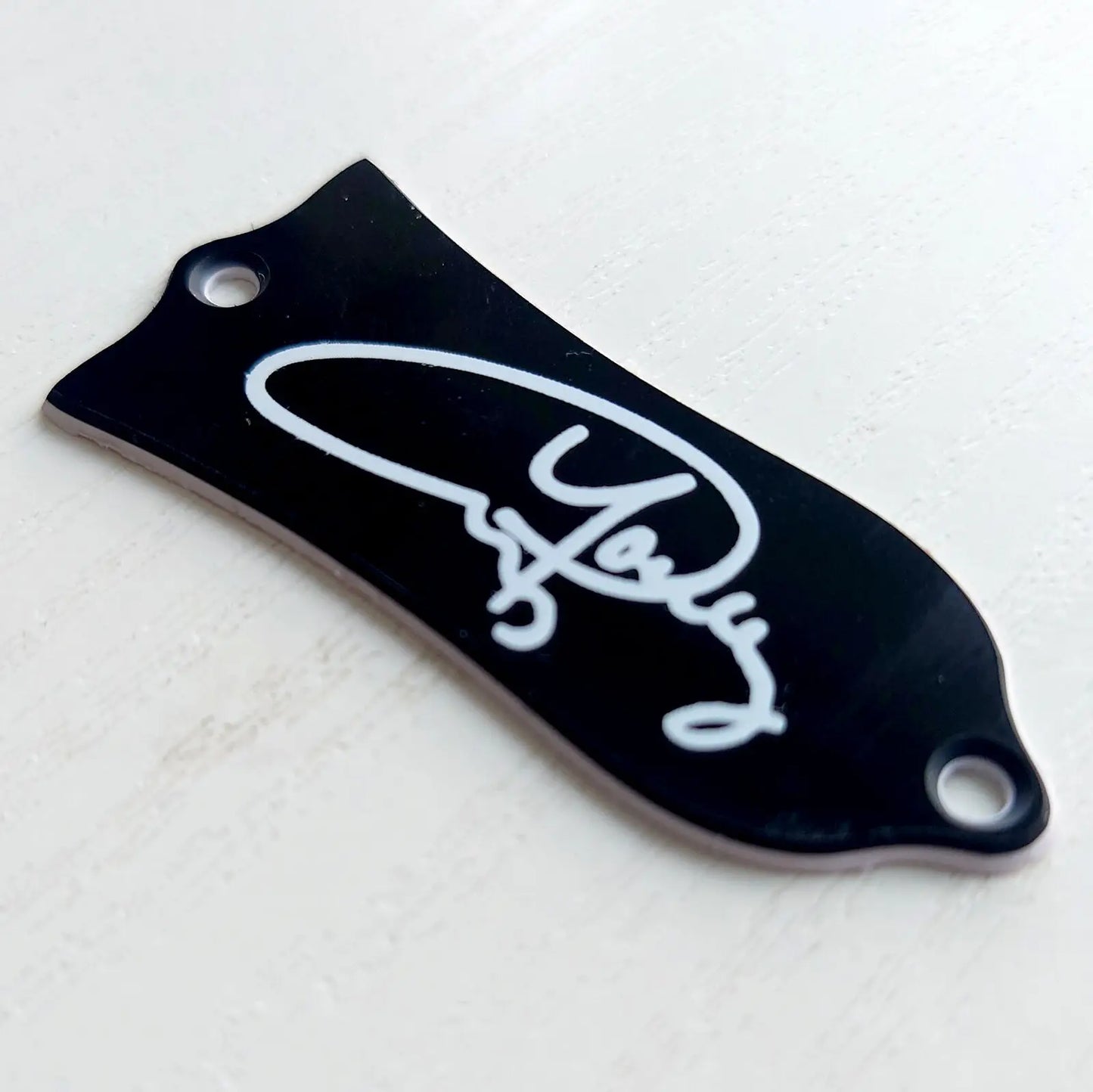 Custom Guitar Neck Plate Truss Rod Cover Plate Guitar Standard Parts 2 Ply Black Angus Young Signed For Les Paul LP