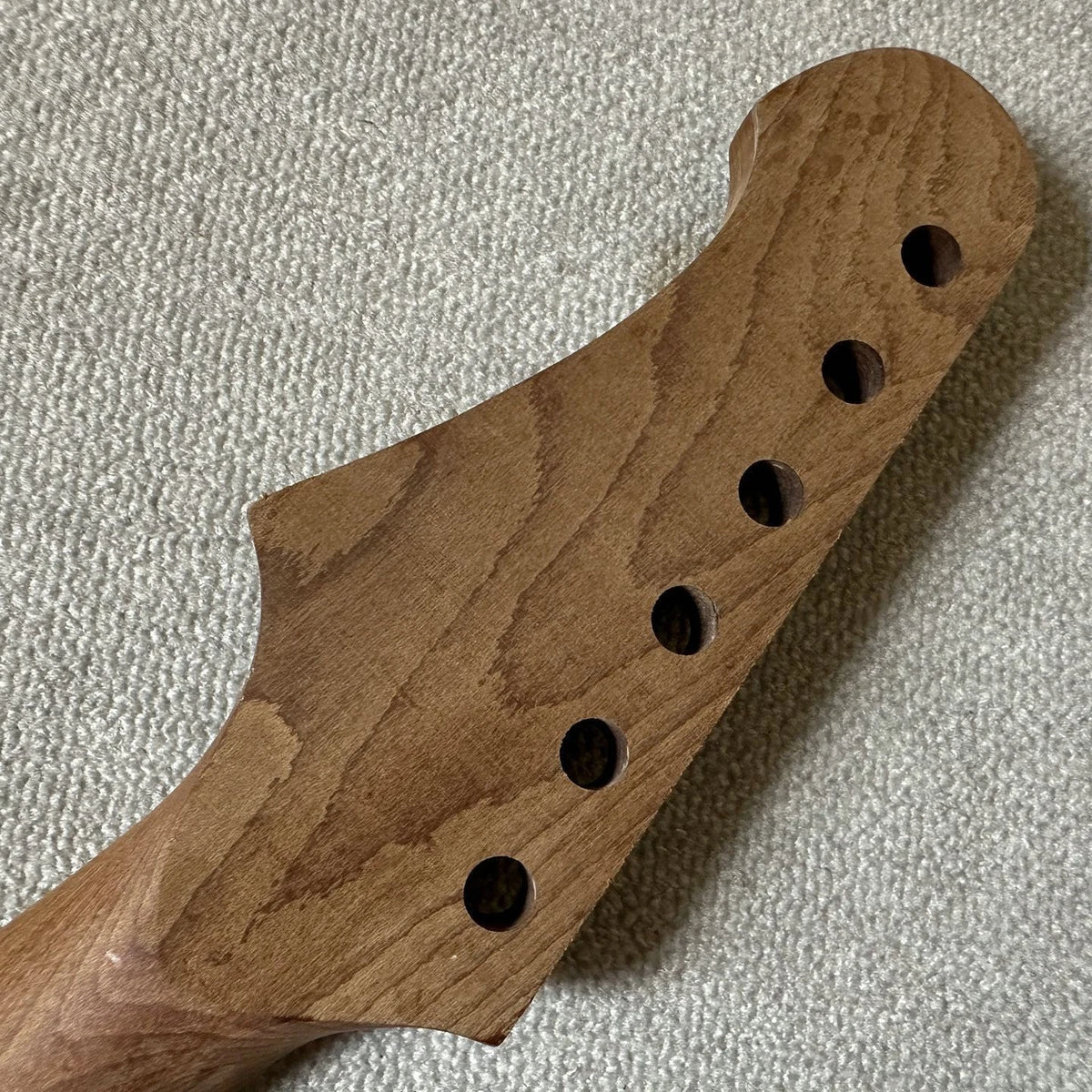 Guitar Neck, 22 Frets, Roasted Maple