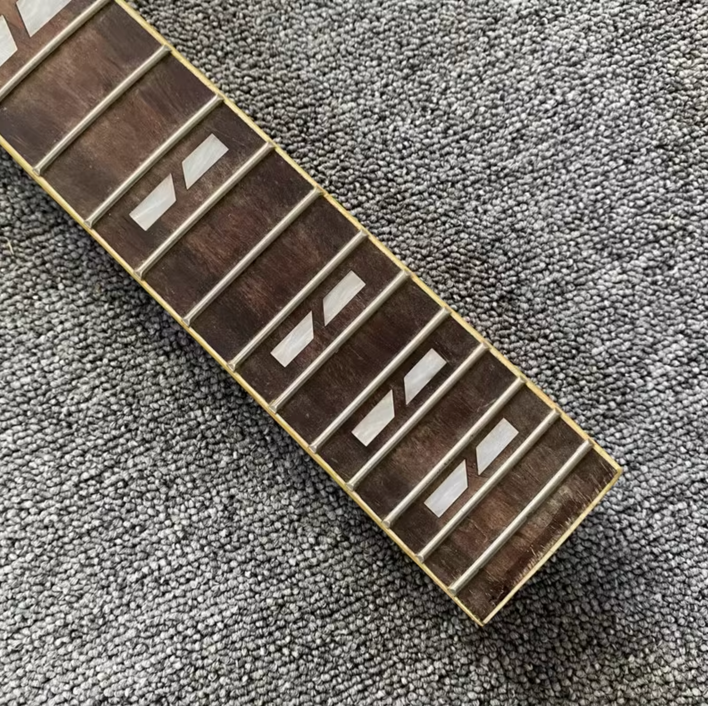 Eko Guitar Maple Neck with 20 Frets Rosewood Fingerboard Fretboard