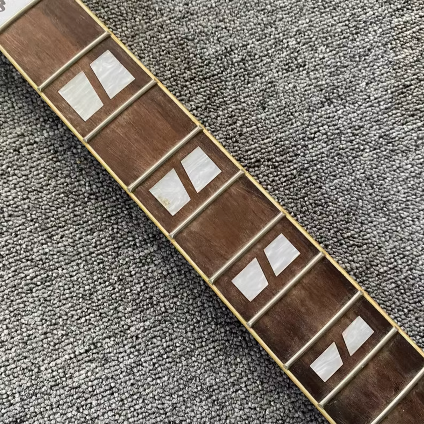 Eko Guitar Maple Neck with 20 Frets Rosewood Fingerboard Fretboard