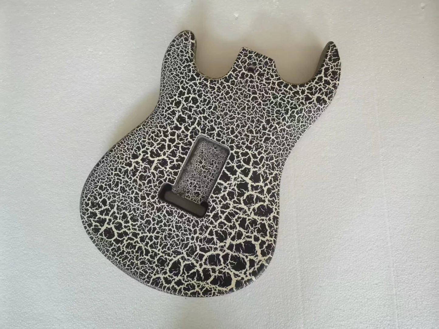 Black White Finish Guitar Basswood Body Fit Stratocaster Strat