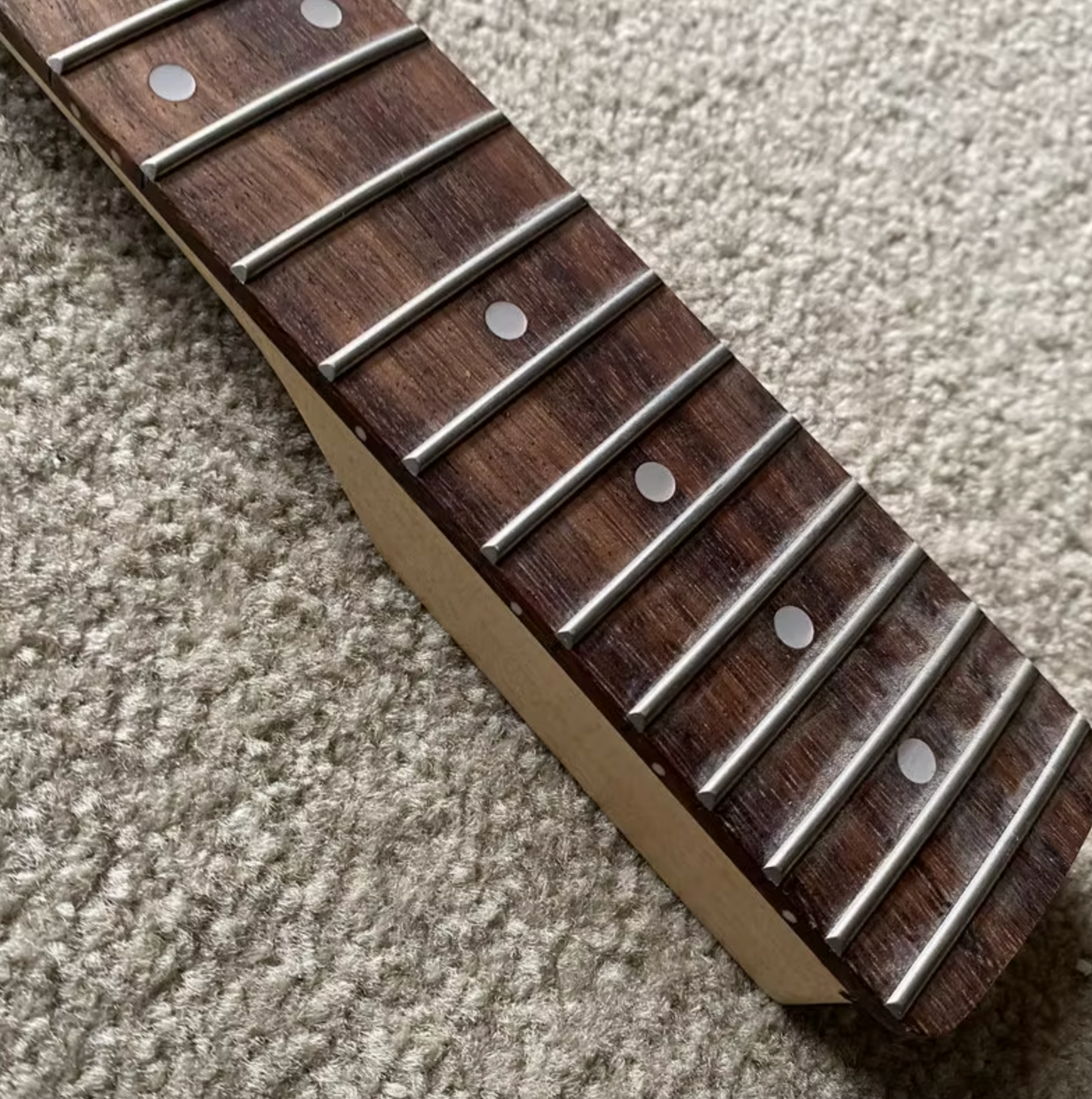 Blue XO Guitar Maple Wood Neck, 22 Frets Rosewood Fingerboard