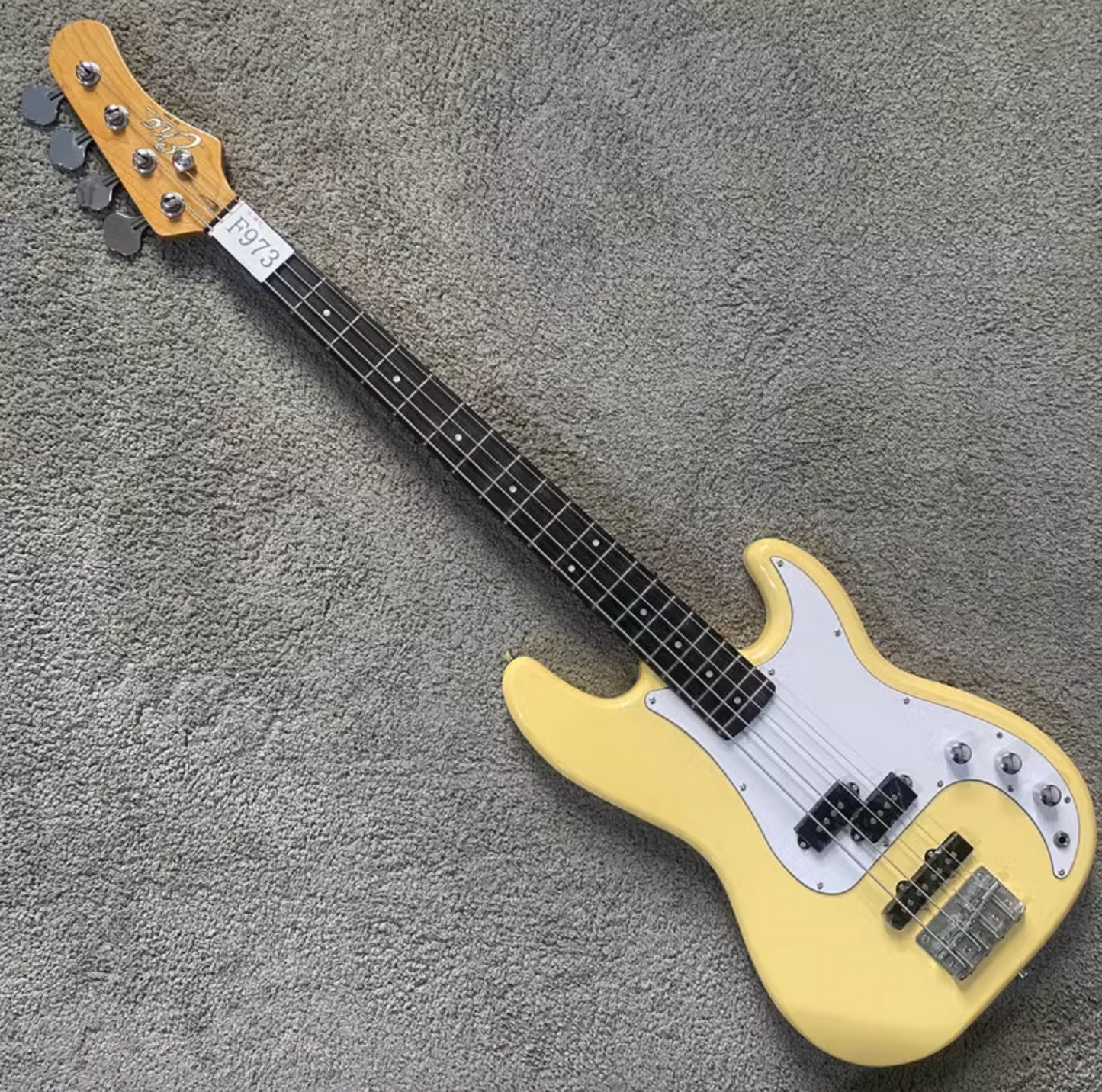 Eko 4 String Electric Bass, Basswood Body, Maple Neck, Rosewood Rosewood