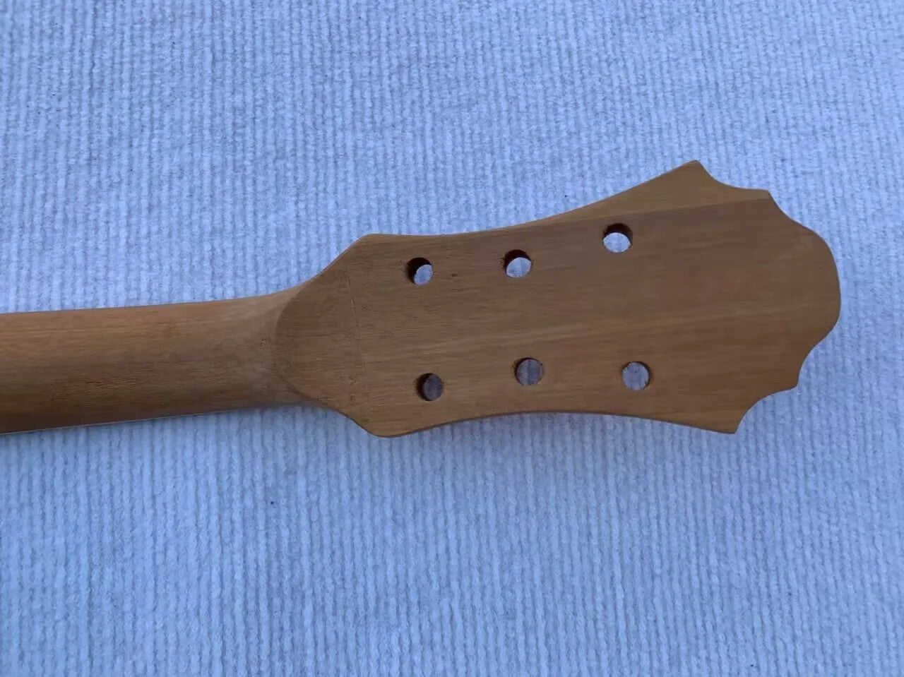 Unfinished Quilted Maple Top Dobro Resonator Guitar Body with Maple neck