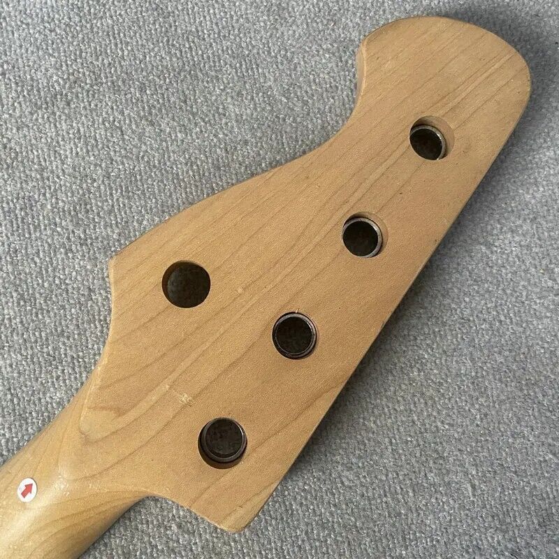 Harley Benton 5 String Bass Maple Wood Neck, 20 Frets Rosewood Fingerboard