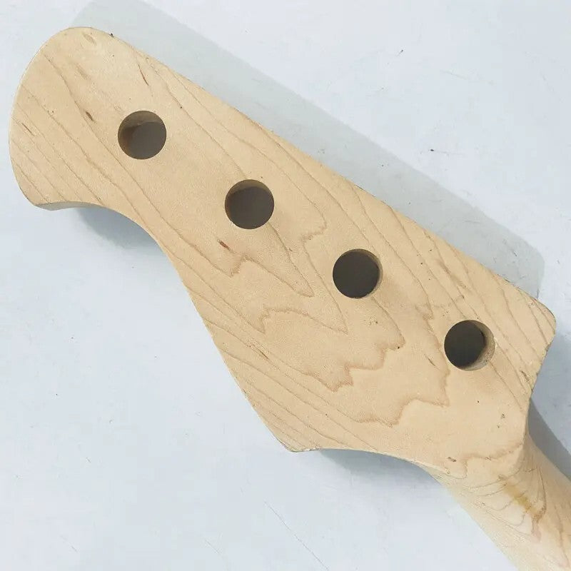Harley Benton 4 String Bass Maple Neck, Rosewood 20 Frets Fingerboard