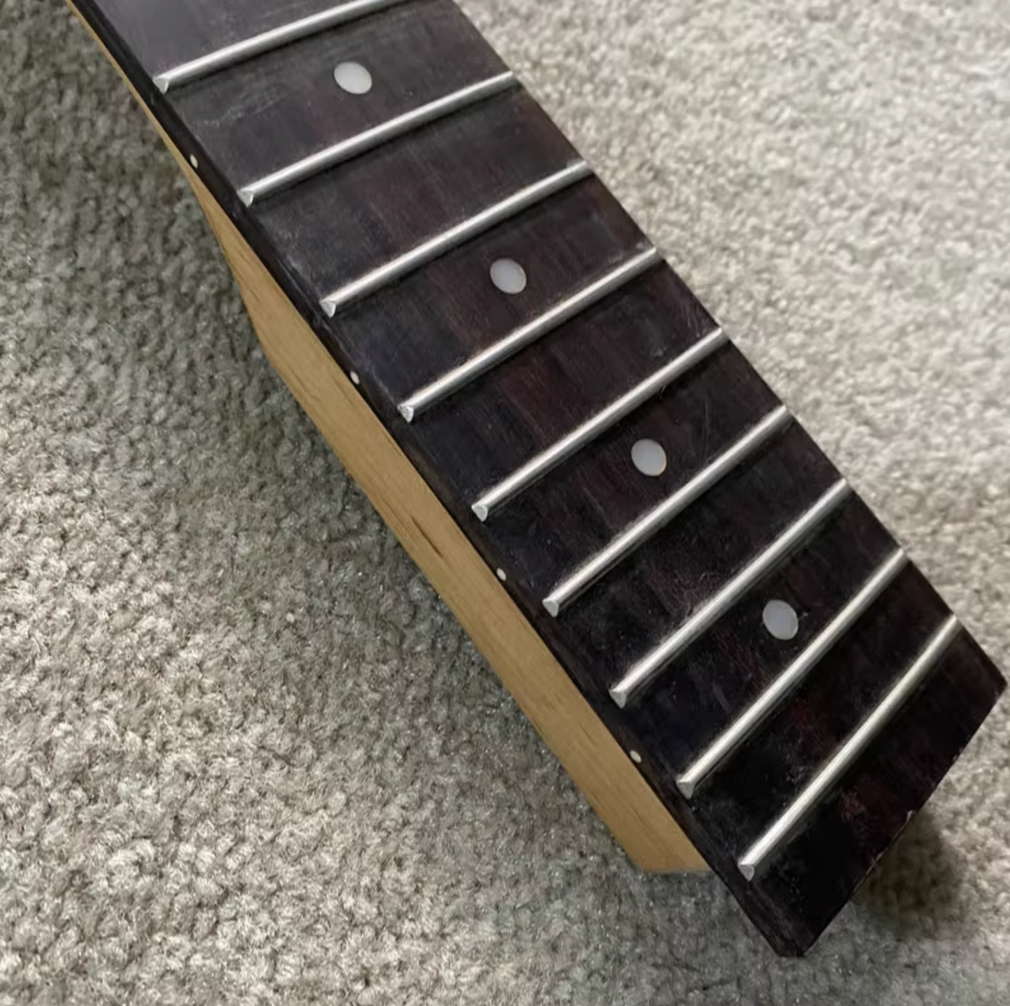 MCartney 4 String Bass Maple Wood Neck, Rosewood 22 Frets Fingerboard