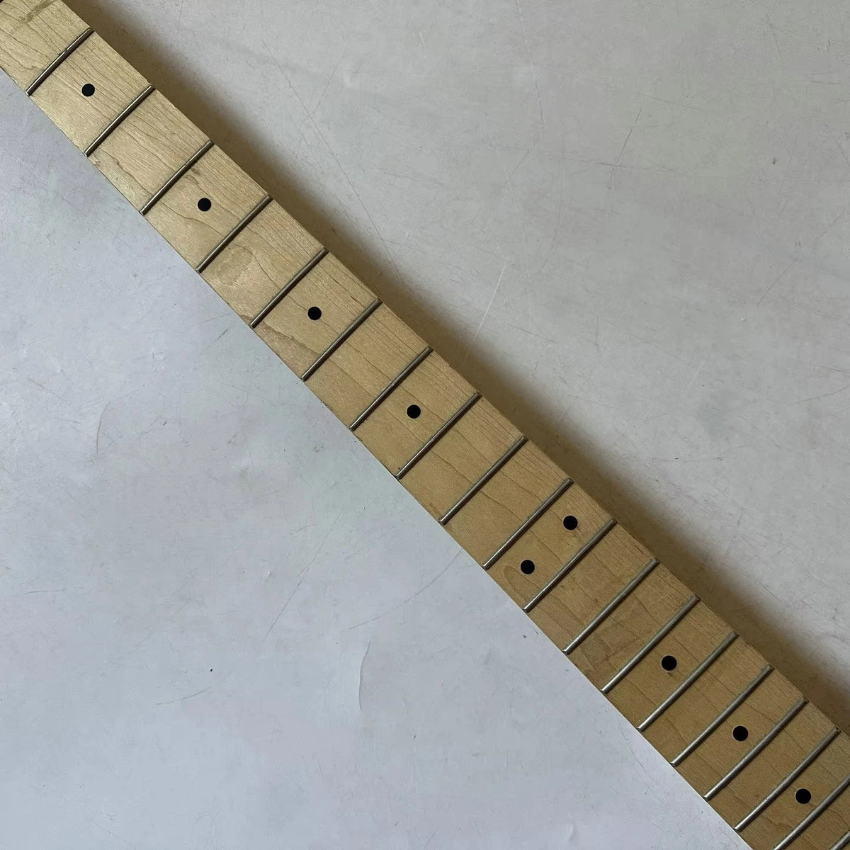 Standard-Scale Harley Benton 4-String Bass Neck, 20 Frets
